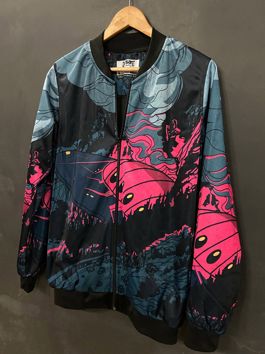 

URBAN PITARA Men Lightweight Outdoor Bomber with Patchwork Jacket, Multi