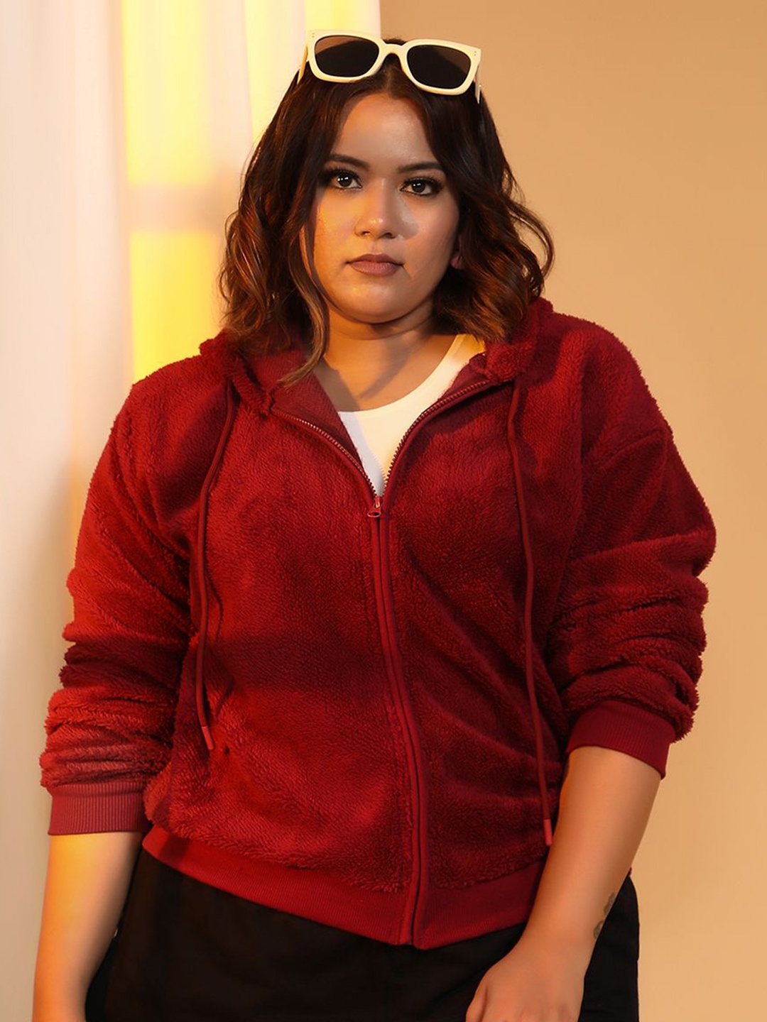 

Instafab Plus Women Plus Size Hooded Sweatshirt, Red