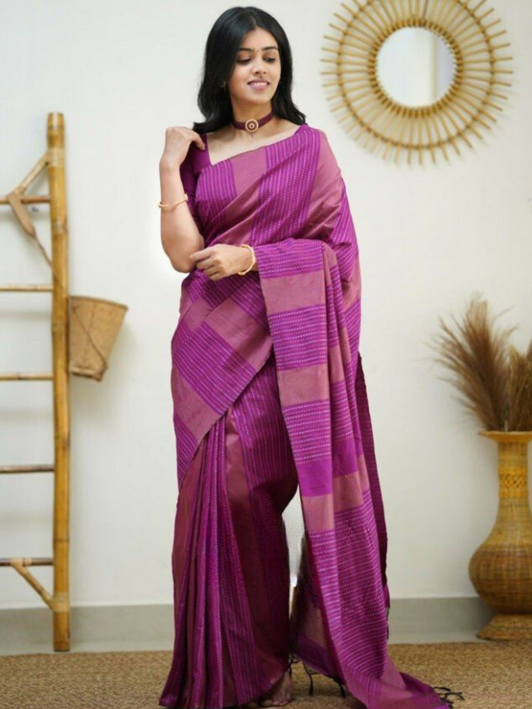 

Fashion Booms Striped Zari Banarasi Saree, Pink