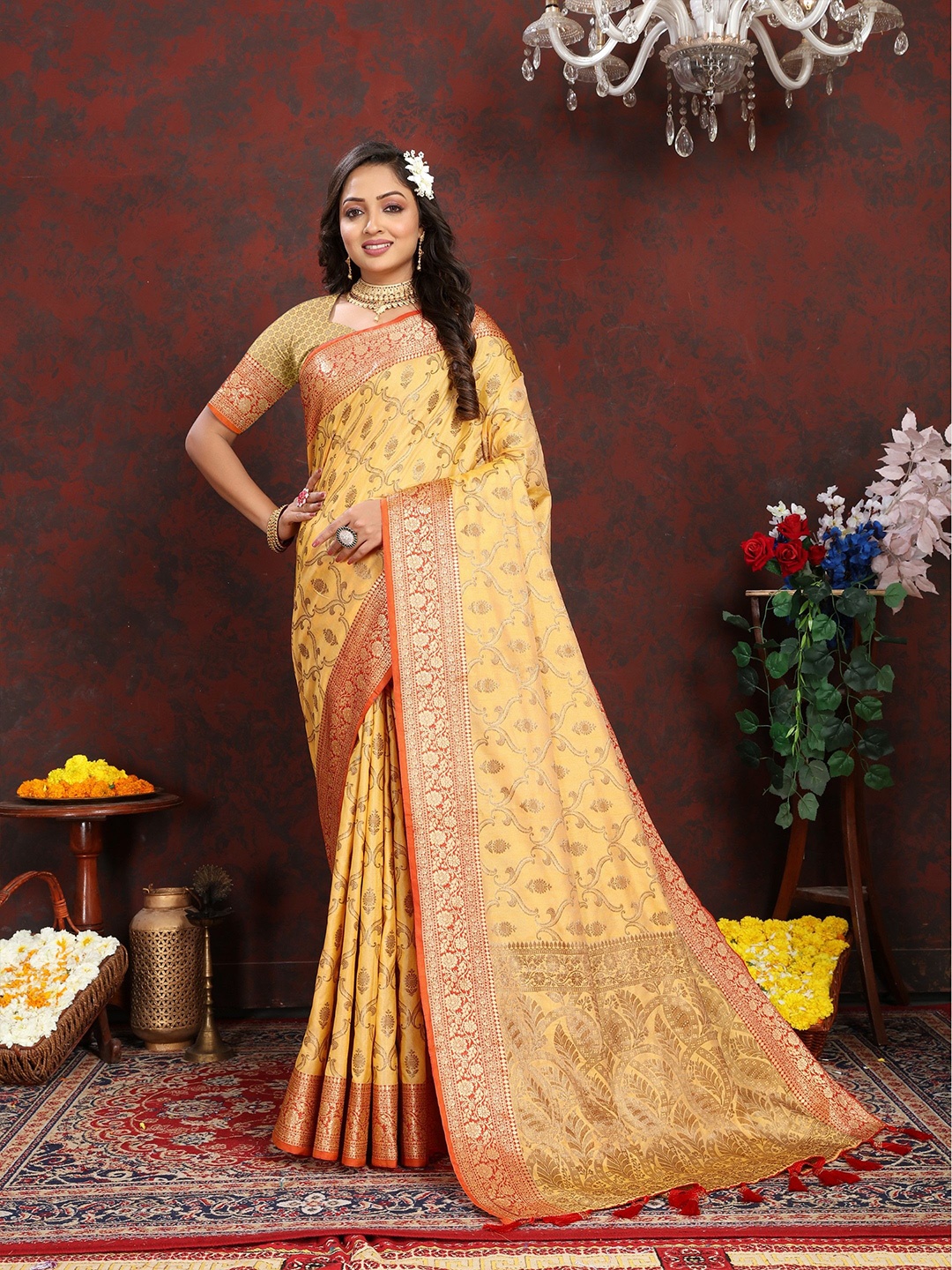 

Anaita Woven Design Zari Banarasi Saree, Yellow