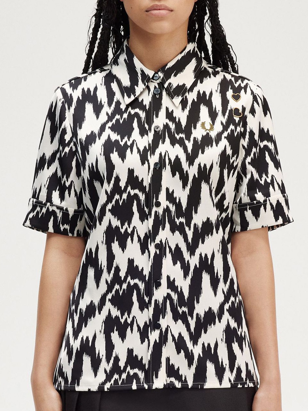 

Fred Perry Women Slim Fit Abstract Printed Casual Shirt, White