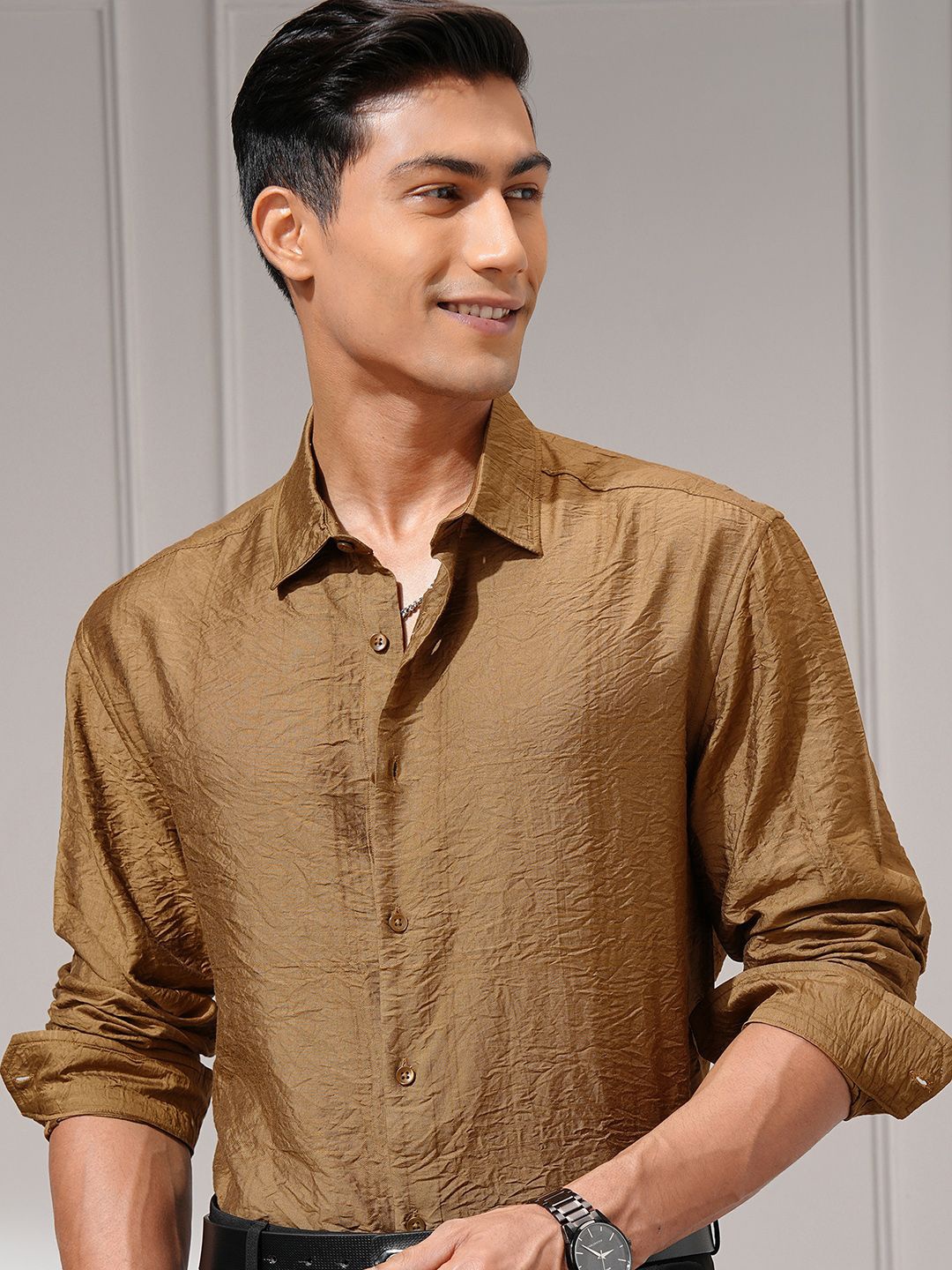 

HIGHLANDER Men Slim Fit Textured Casual Shirt, Brown
