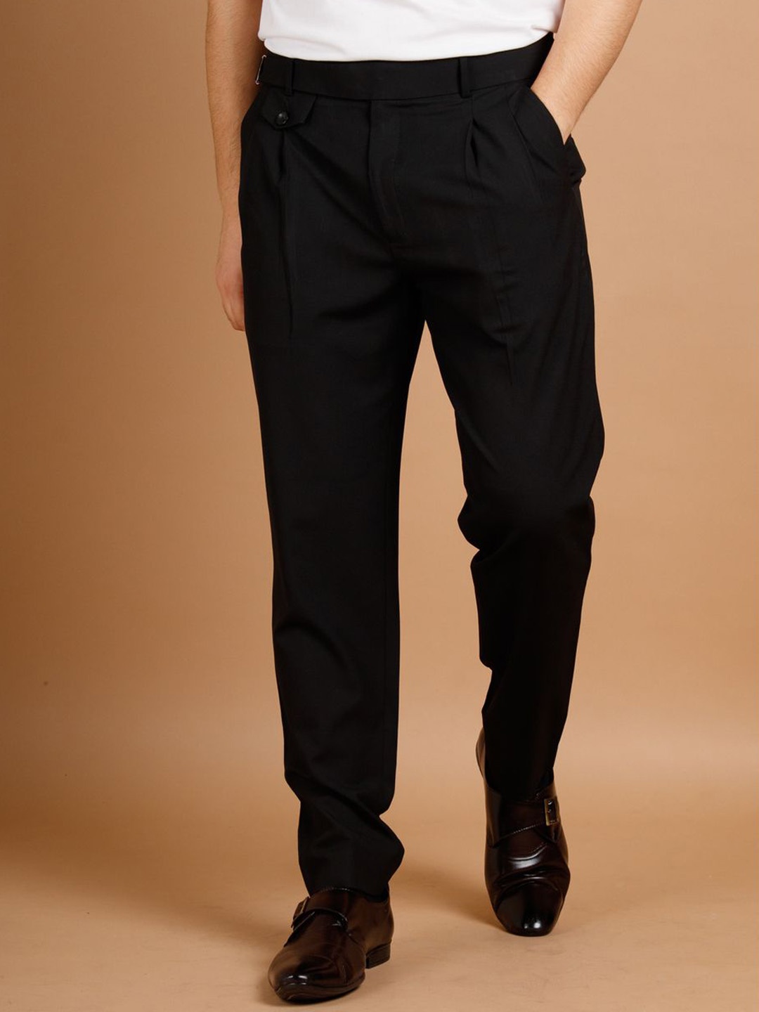 

Muffynn Men Pleated Mid-Rise Formal Trousers, Black
