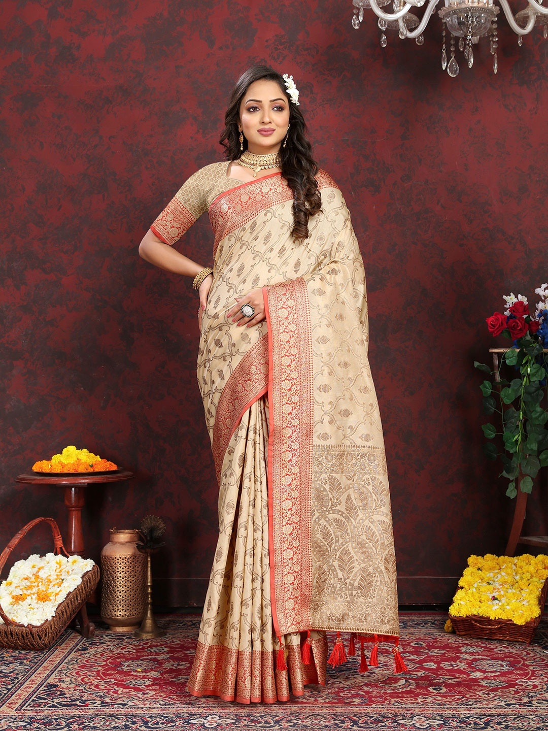 

Anaita Woven Design Zari Silk Blend Banarasi Saree, Cream