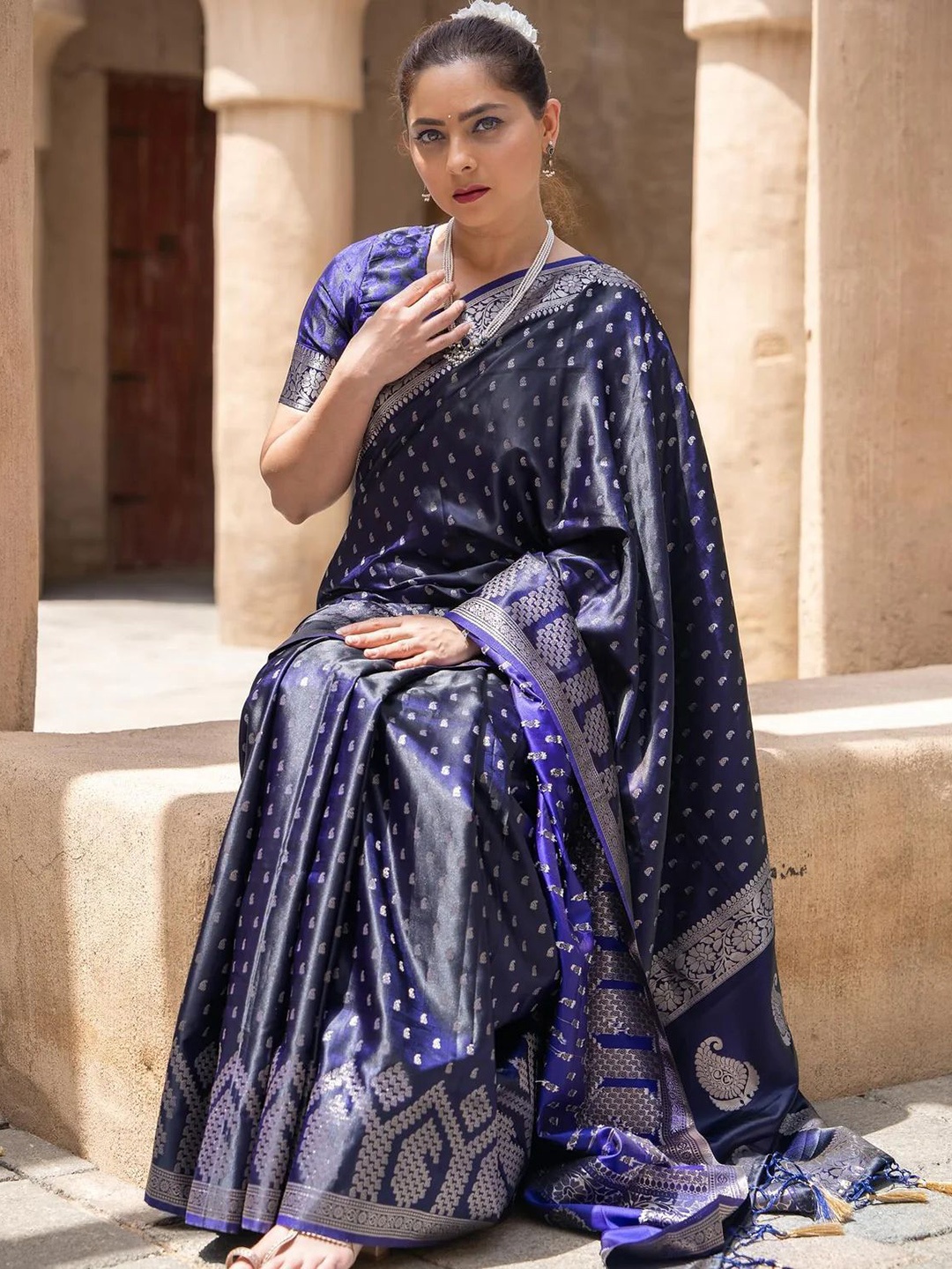 

Fashion Booms Ethnic Motifs Woven Design Pure Silk Banarasi Saree, Blue