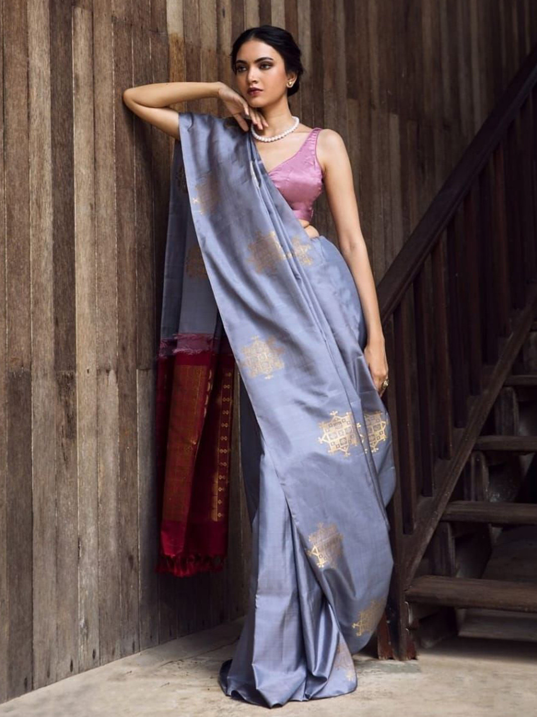 

Fashion Booms Woven Design Zari Pure Silk Banarasi Saree, Grey