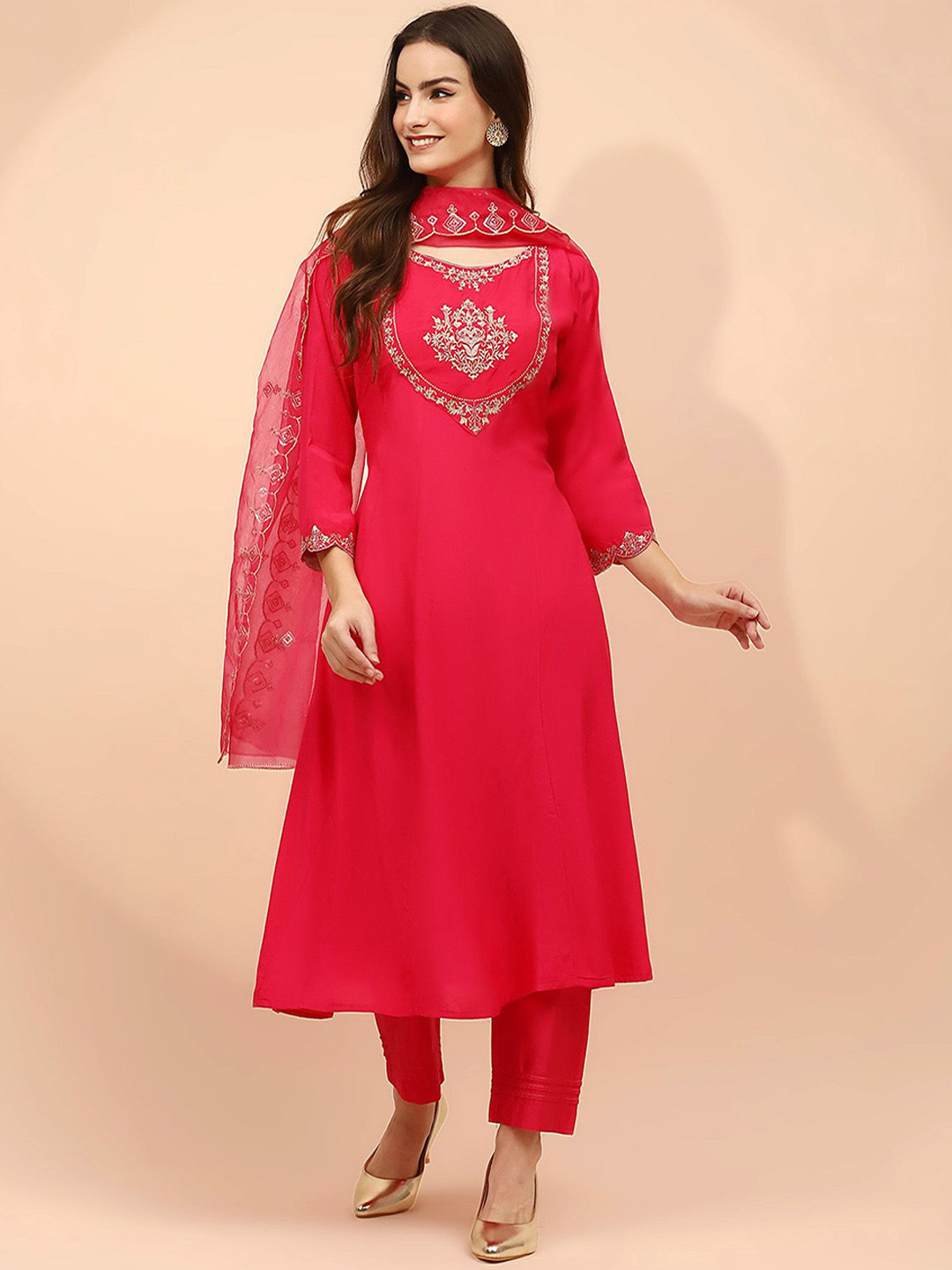 

Me&I Ethnic Motifs Embroidered Sequinned Kurta With Trousers & Dupatta, Pink