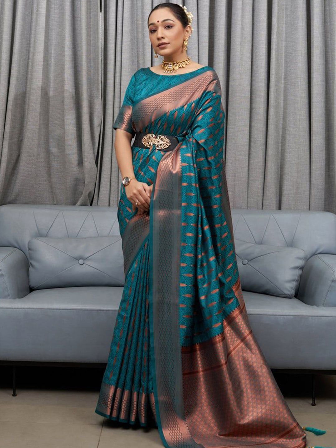

Fashion Booms Woven Design Ethnic Motifs Zari Pure Silk Banarasi Saree, Teal