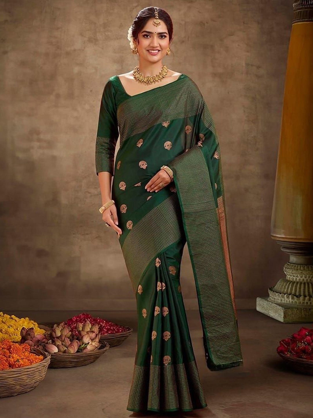 

Visit Wear Ethnic Motifs Zari Pure Silk Banarasi Saree, Green