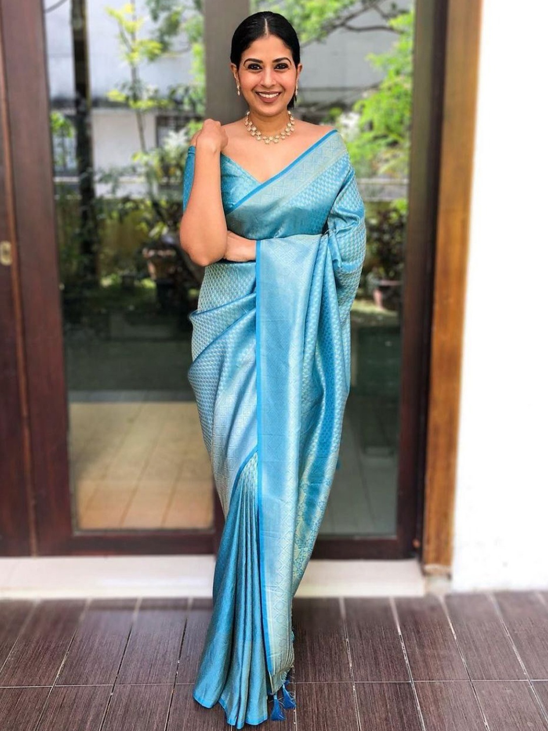 

Visit Wear Woven Design Pure Silk Banarasi Saree, Blue