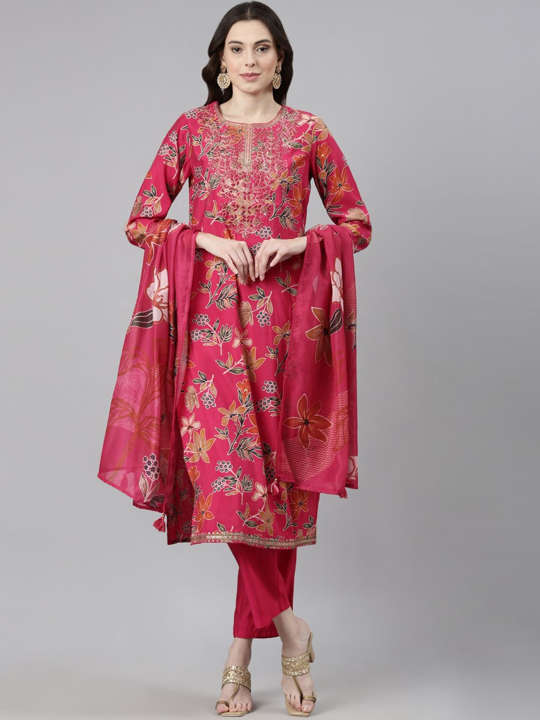 

Neerus Floral Printed Aari Work Kurta with Trouser & Dupatta, Pink