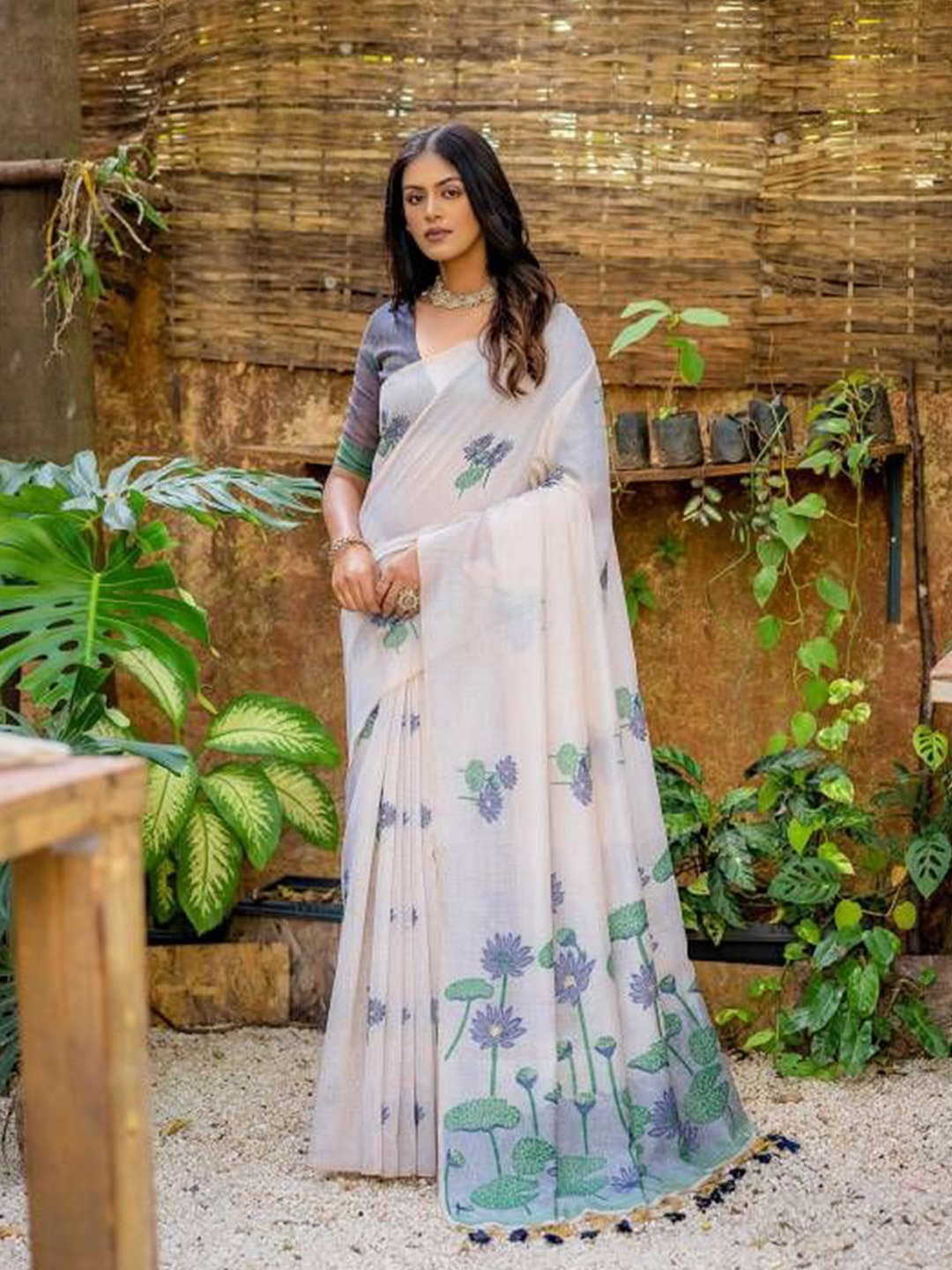 

Kandora Women Woven Design Pure Silk Muga Saree, White