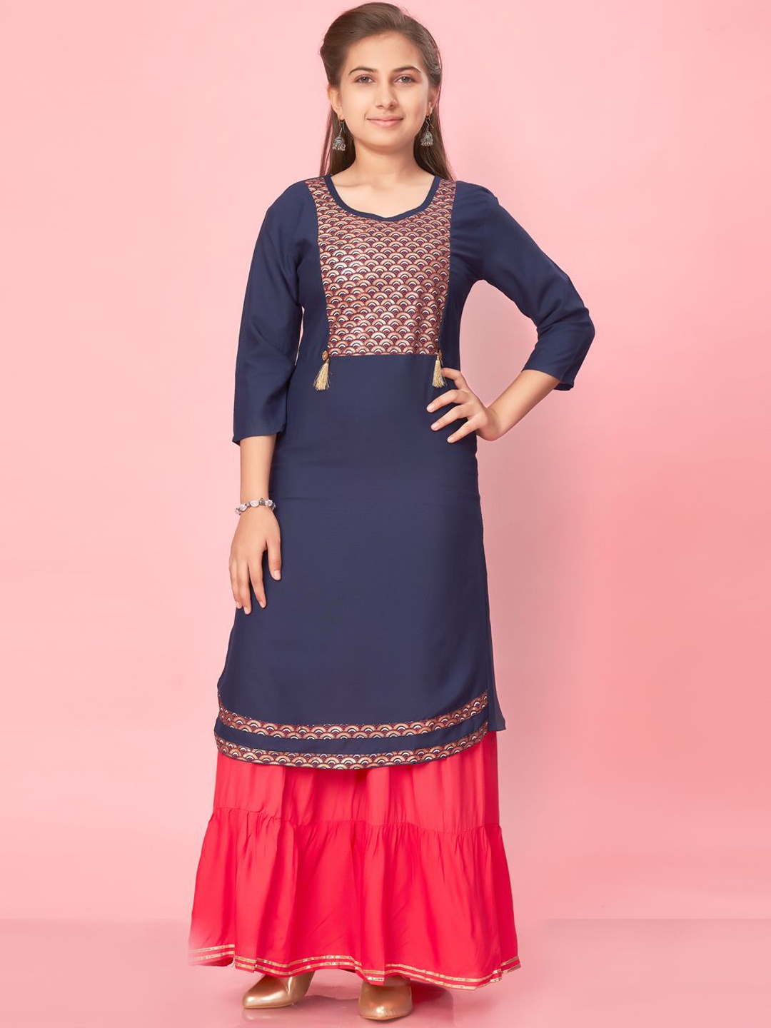 

Sangria Girls Geometric Printed Pure Cotton Straight Kurta & Skirt Set, Navy blue