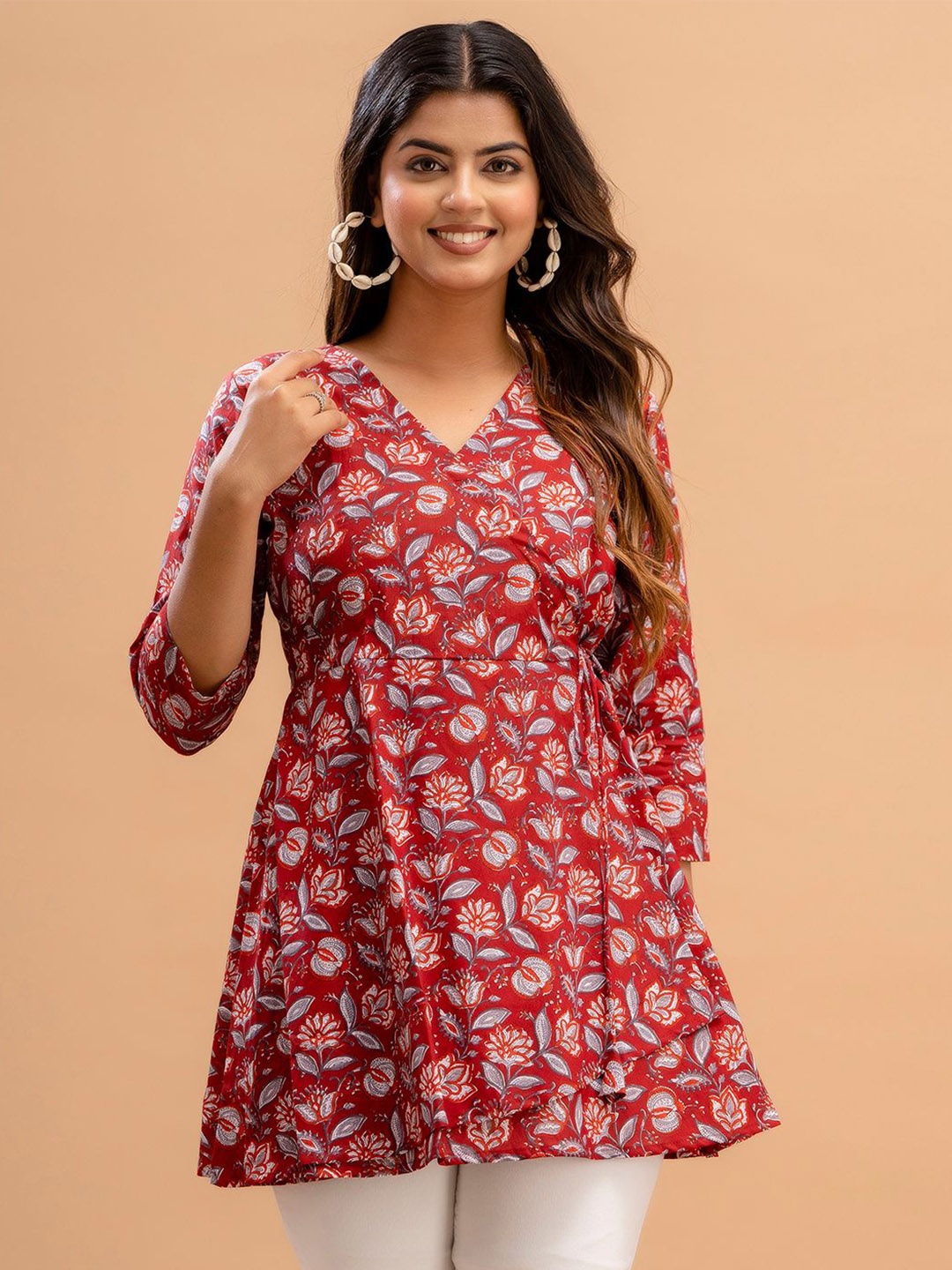 

FERANOID Floral Printed V-Neck Pure Cotton Angrakha Kurti, Maroon