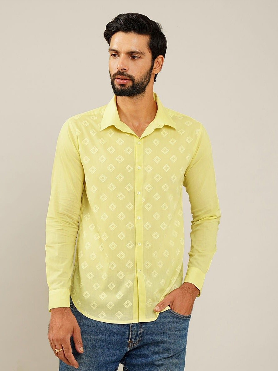 

JAYPORE Men Standard Geometric Embroidered Opaque Cotton Casual Shirt, Lime green