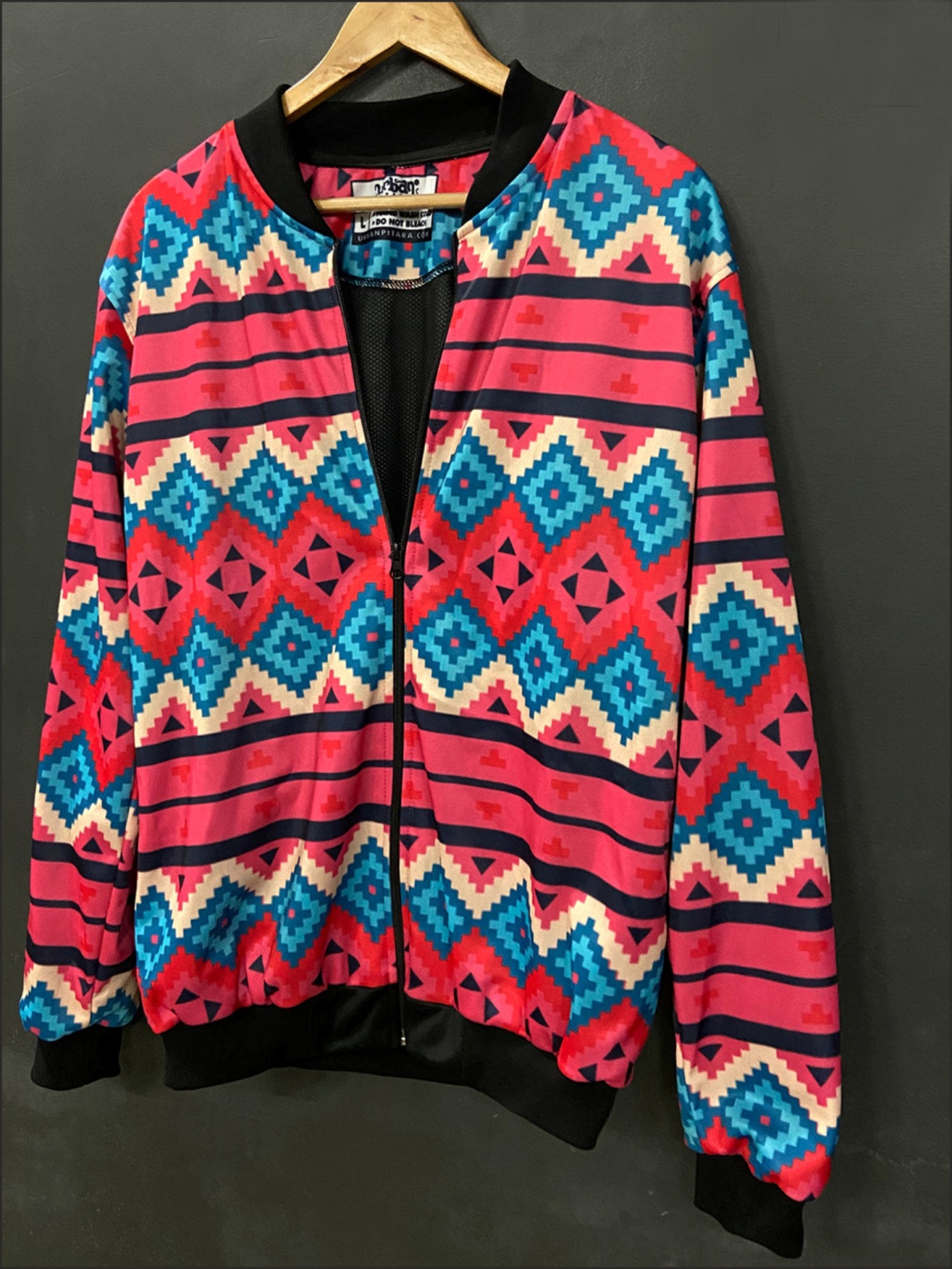 

URBAN PITARA Men Geometric Lightweight Outdoor Bomber with Patchwork Jacket, Multi