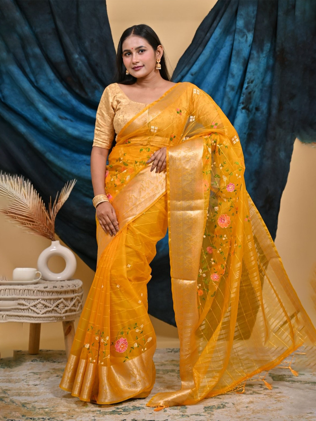 

DIVASTRI Floral Embroidered Organza Saree, Yellow