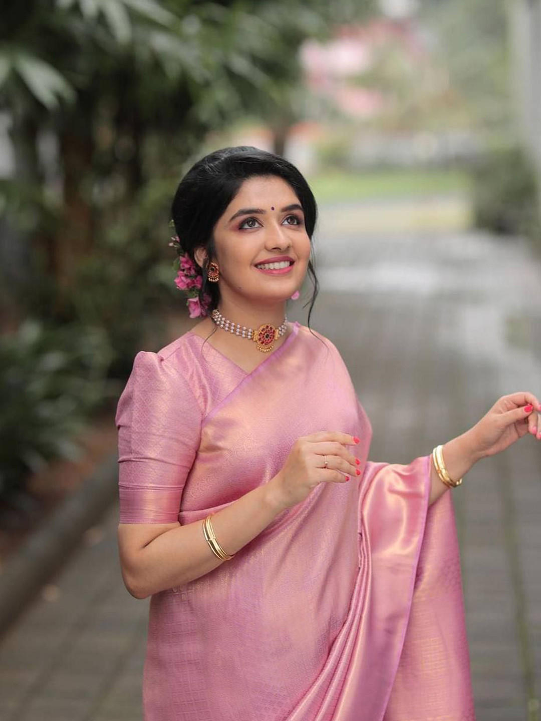 

Visit Wear Woven Design Zari Pure Silk Banarasi Saree, Pink