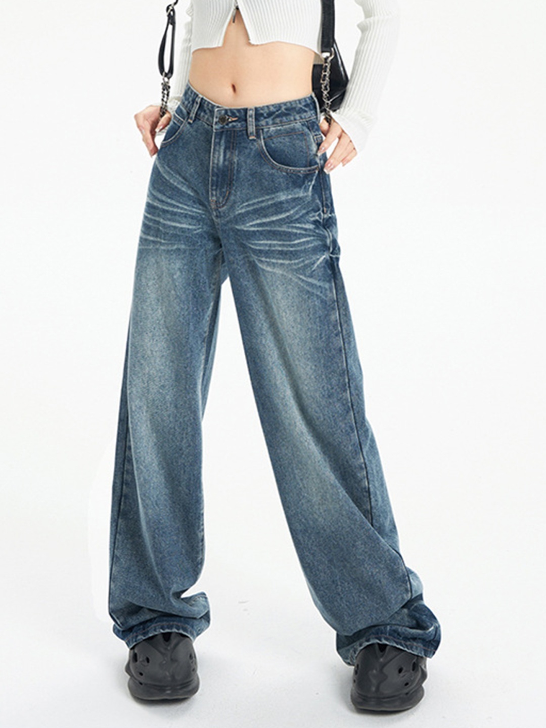 

LULU & SKY Women Light Fade Flared Jeans, Blue
