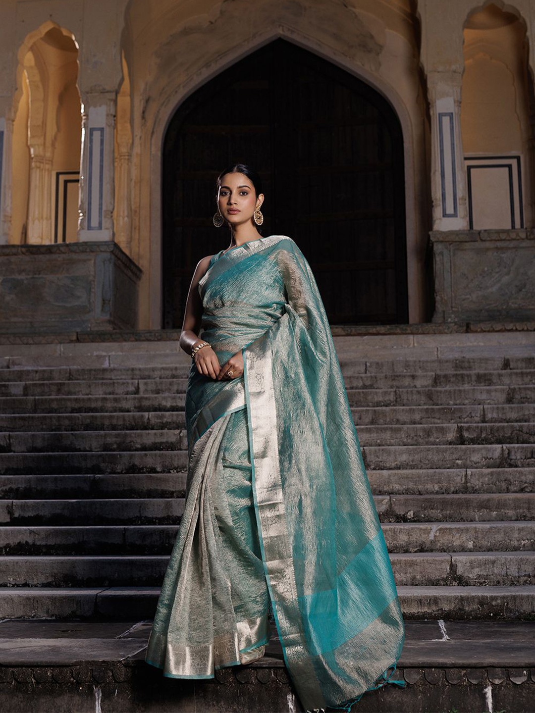 

Geroo Luxe Embellished Zari Tissue Saree, Turquoise blue