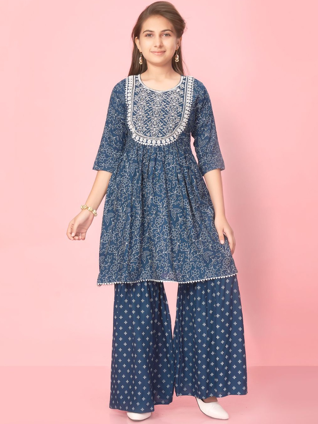 

Sangria Girls Floral Printed Sequinned Cotton A-Line Kurta With Sharara, Navy blue