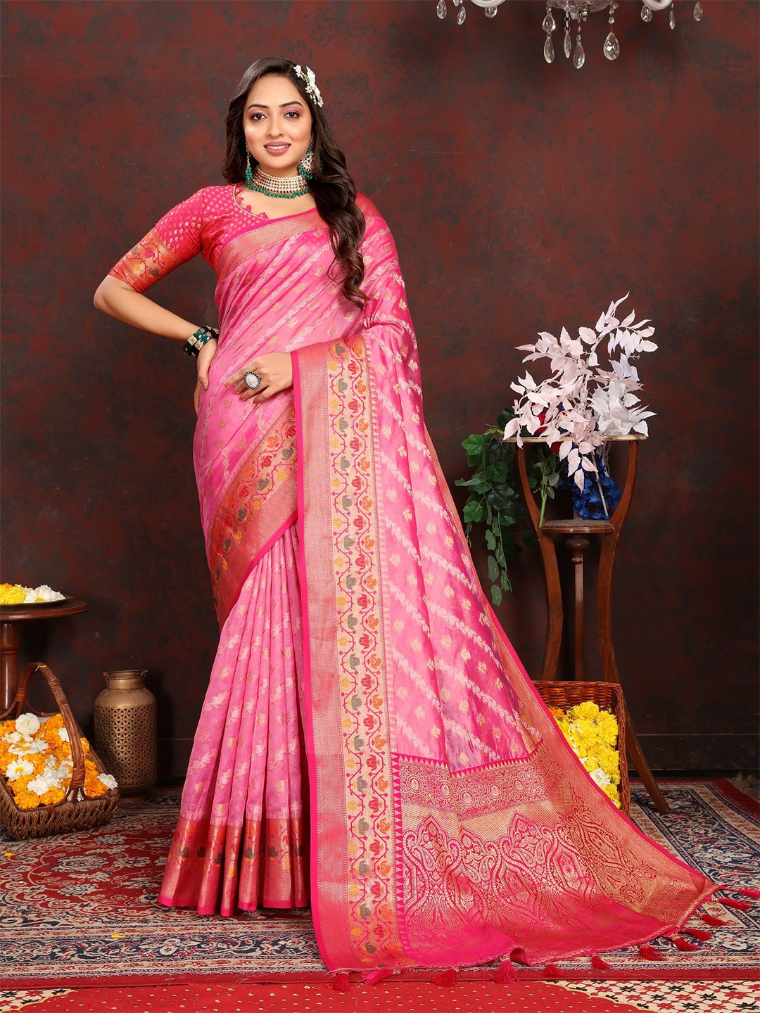 

Anaita Ethnic Motifs Zari Banarasi Saree, Peach