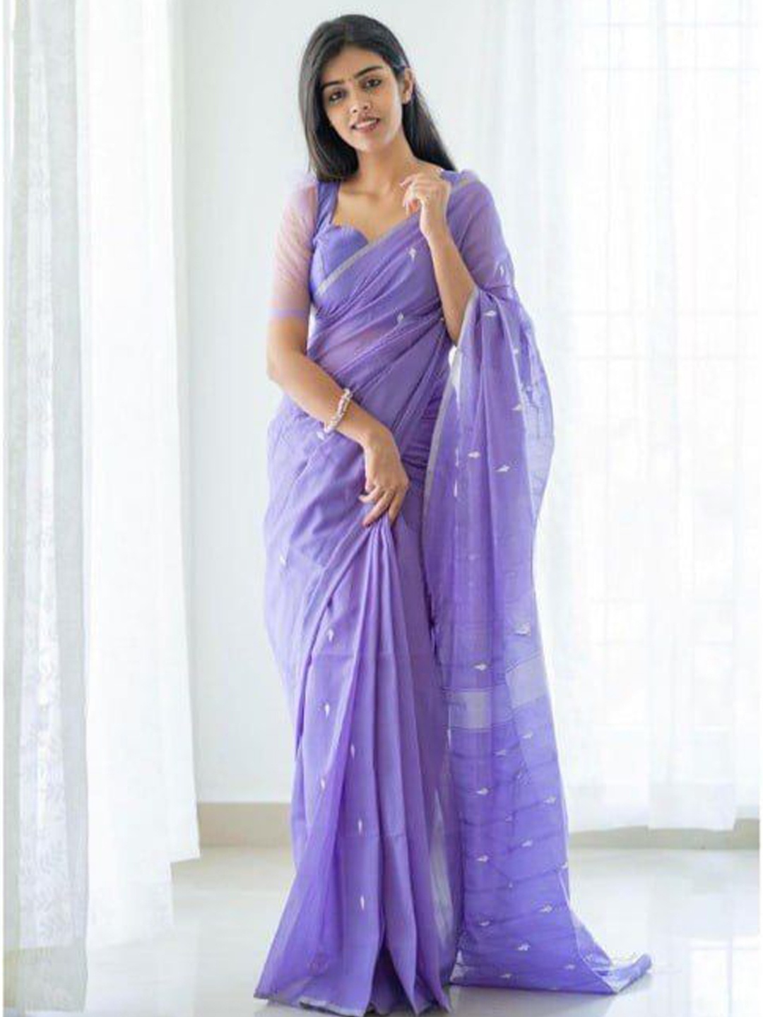 

Fashion Booms Woven Design Pure Silk Banarasi Saree, Purple