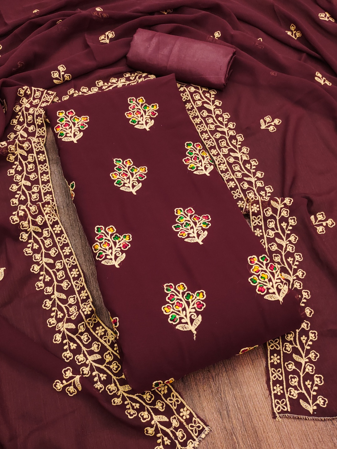 

Maroosh Floral Embroidered Unstitched Dress Material, Maroon