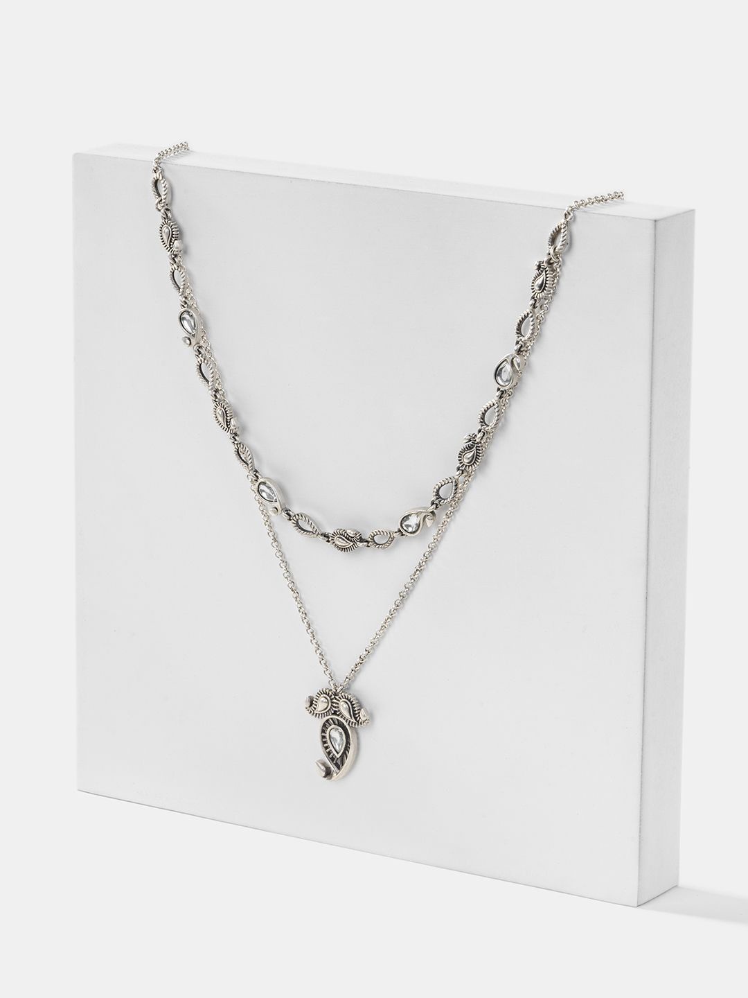 

SHAYA 925 Sterling Silver Oxidised Layered Stone Studded Minimal Chain