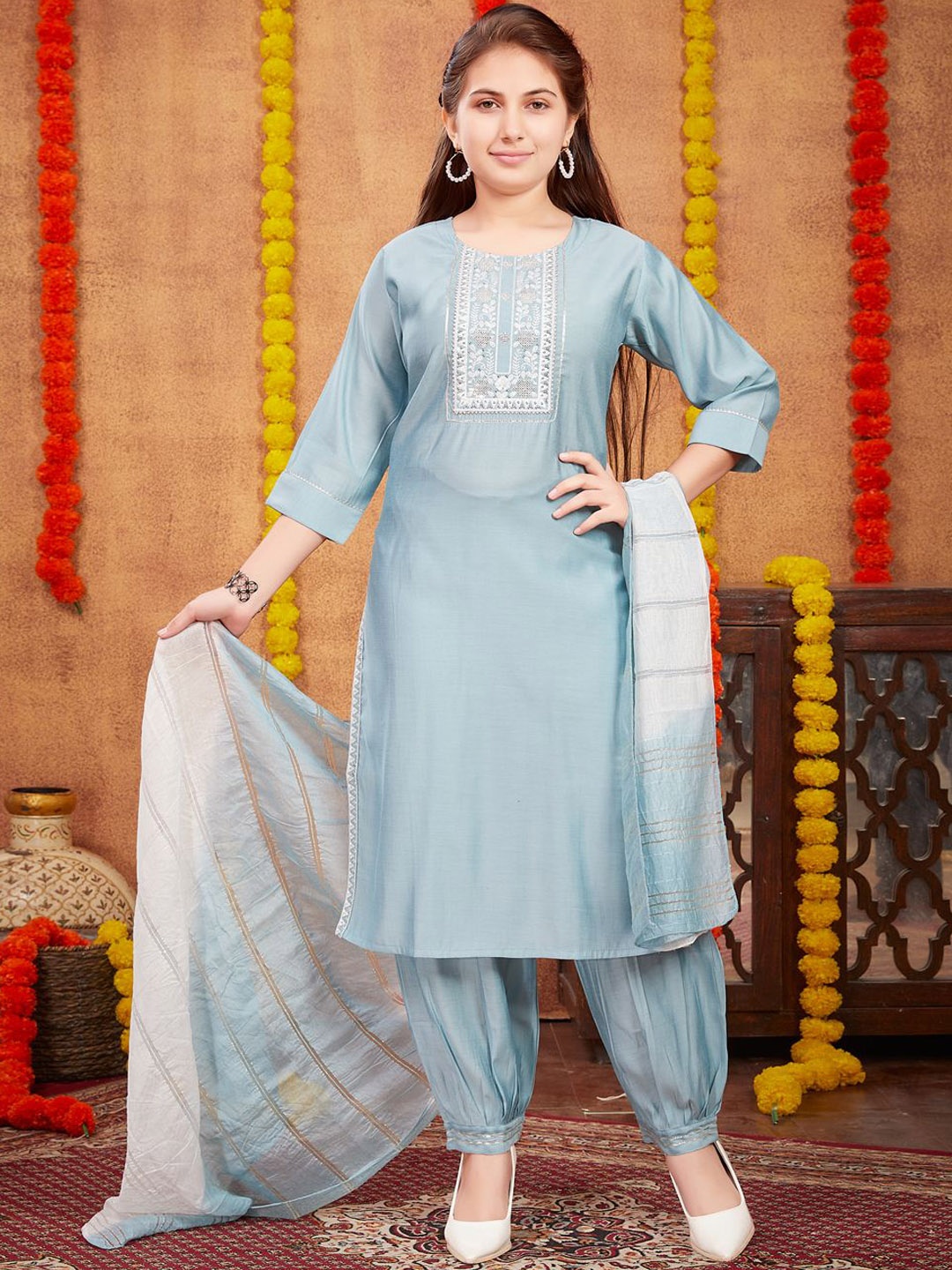 

Sangria Girls Floral Yoke Design Pure Silk Straight Kurta with Patiala & Dupatta, Blue
