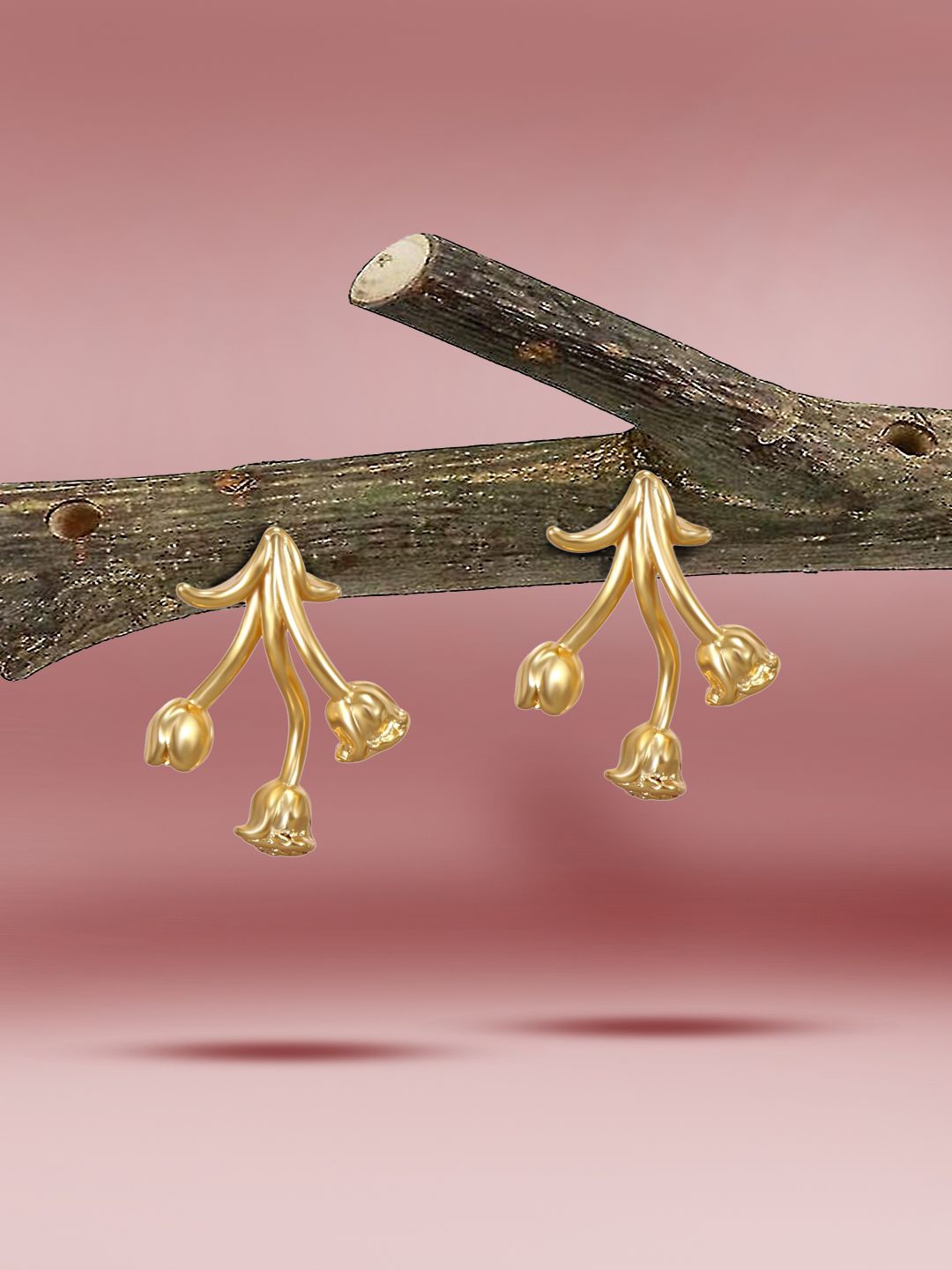 

Yinara Gold Plated Floral Shaped Drop Earrings