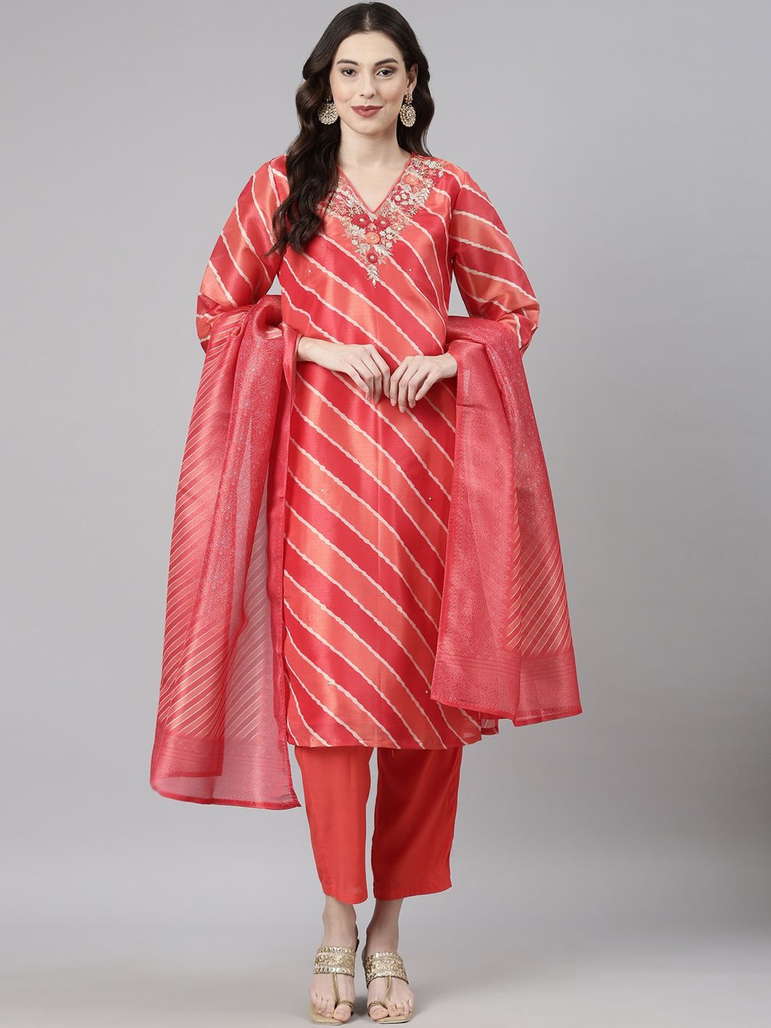 

Neerus Leheriya Printed Beads and Stones Kurta with Trouser & Dupatta, Red