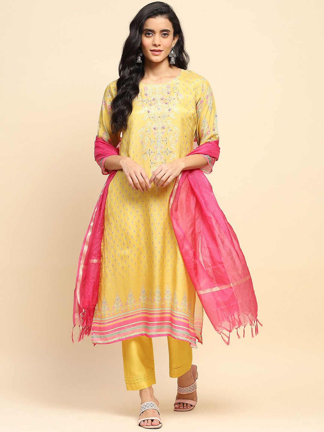 

Me&I Floral Printed Straight Kurta With Trousers & Dupatta, Yellow
