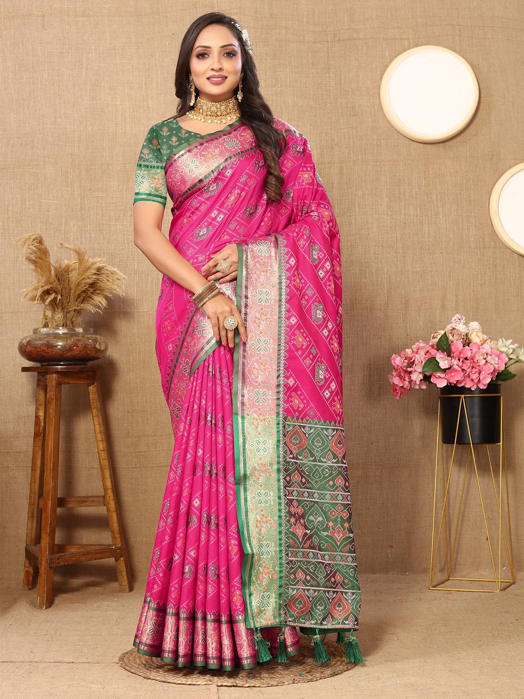 

Anaita Woven Design Zari Patola Saree, Pink
