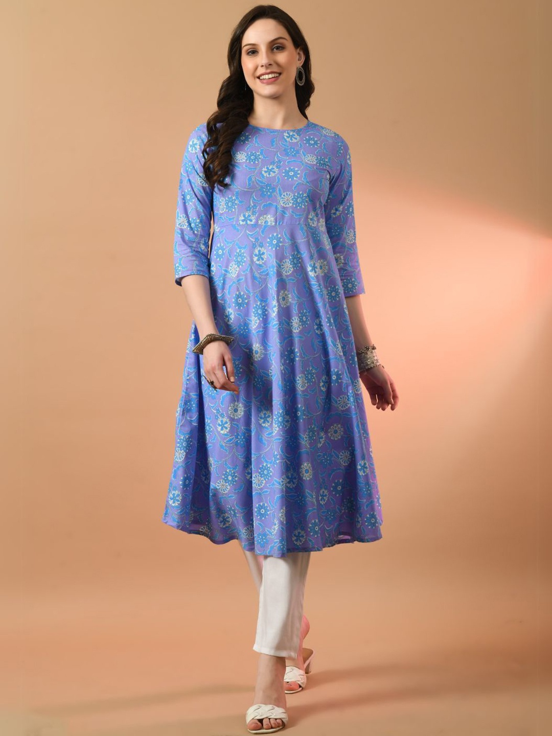 

FERANOID Floral Printed Cotton A-Line Kurta, Blue