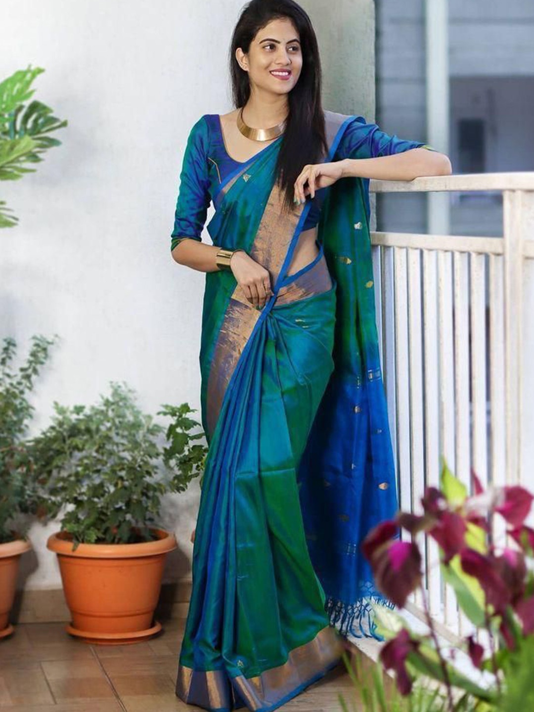 

Visit Wear Woven Design Zari Pure Silk Banarasi Saree, Teal