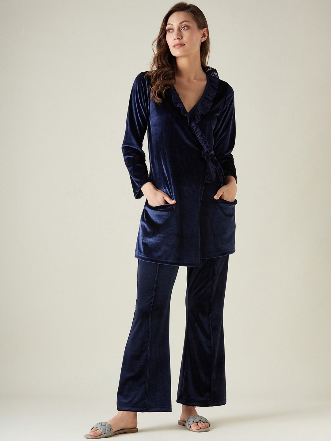 

The Kaftan Company Women Wrap Top Slip On Night suit, Navy blue