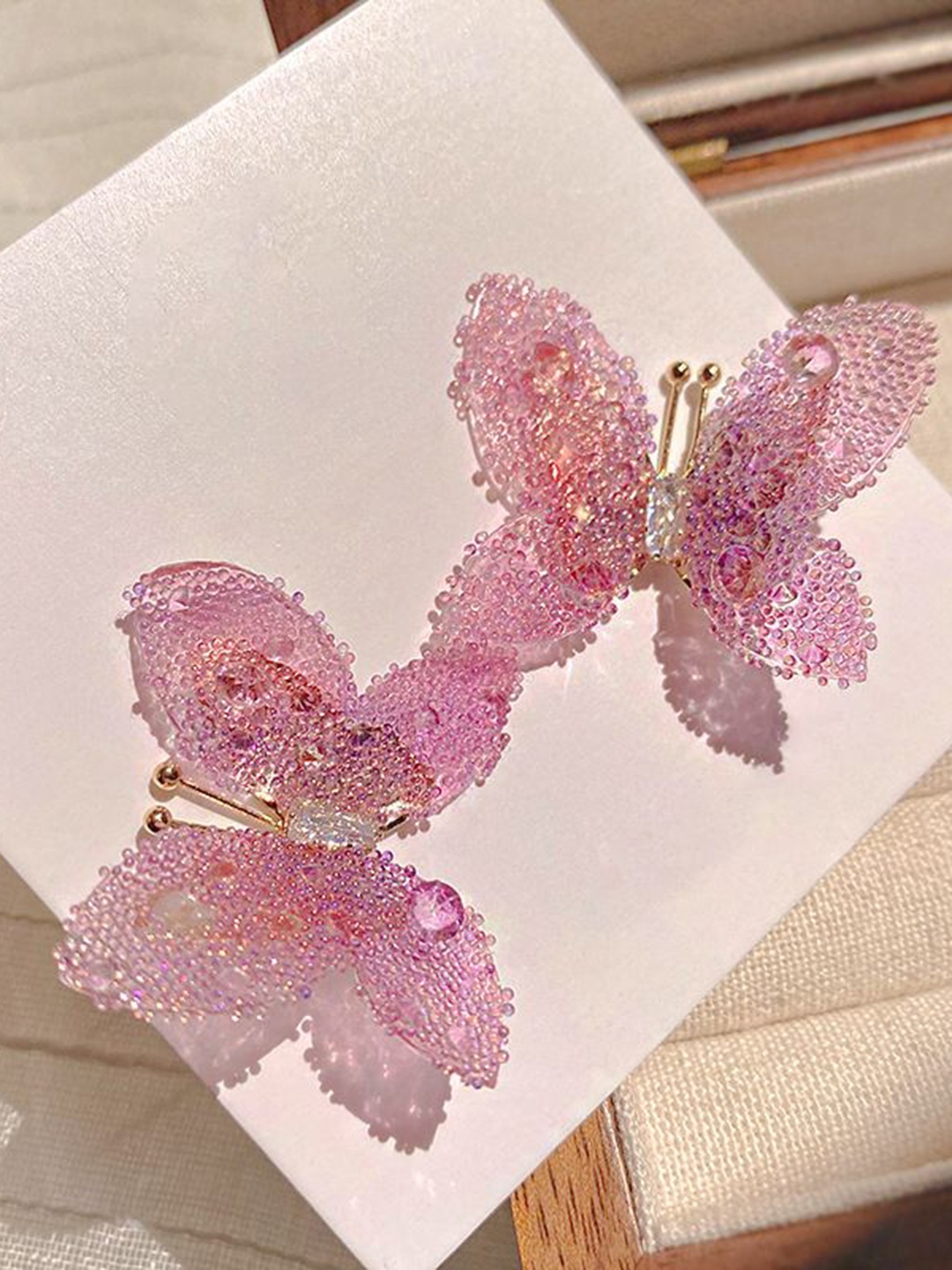 

DressBerry Purple Butterfly Contemporary Studs