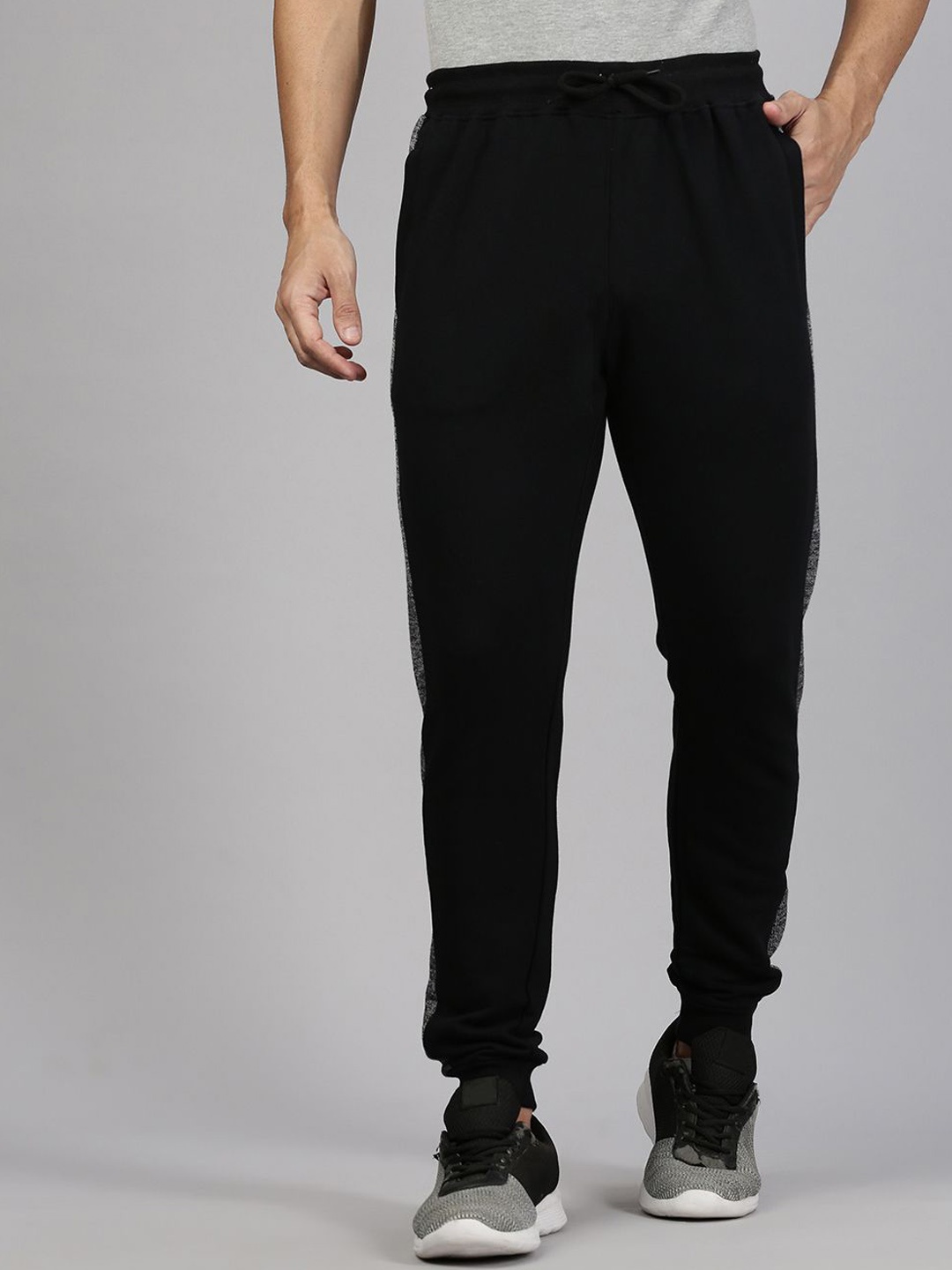 

MADSTO Men Mid Rise Joggers, Black