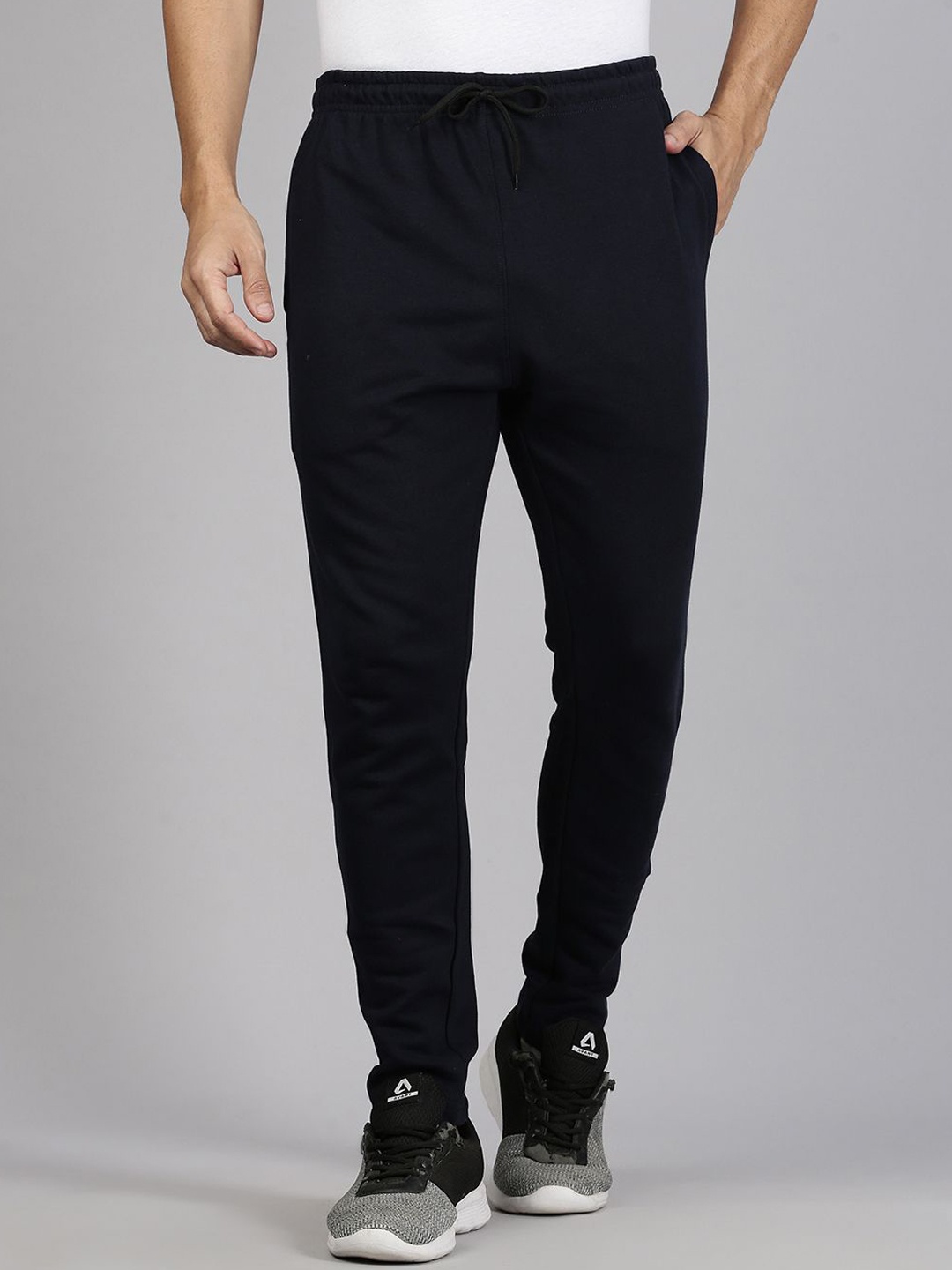 

MADSTO Men Cotton Mid Rise Track Pants, Navy blue
