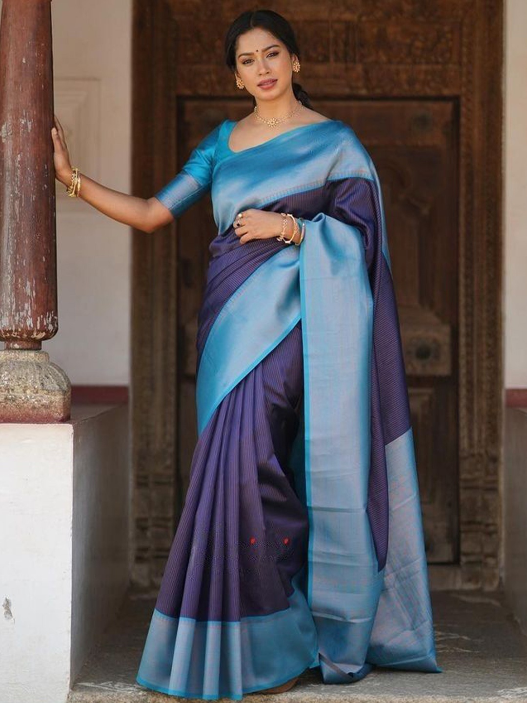 

Fashion Booms Woven Design Zari Pure Silk Banarasi Saree, Blue