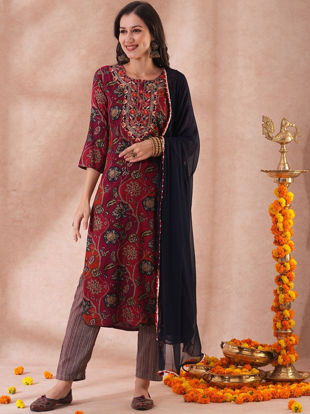 

FASHOR Ethnic Motifs Printed Sequinned Straight Kurta With Trousers & Dupatta, Maroon