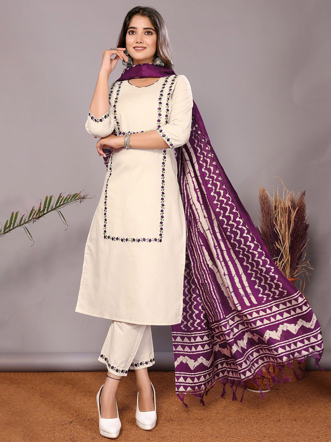 

Royal Export Floral Embroidered Thread Work Pure Cotton Kurta with Trousers & Dupatta, Beige
