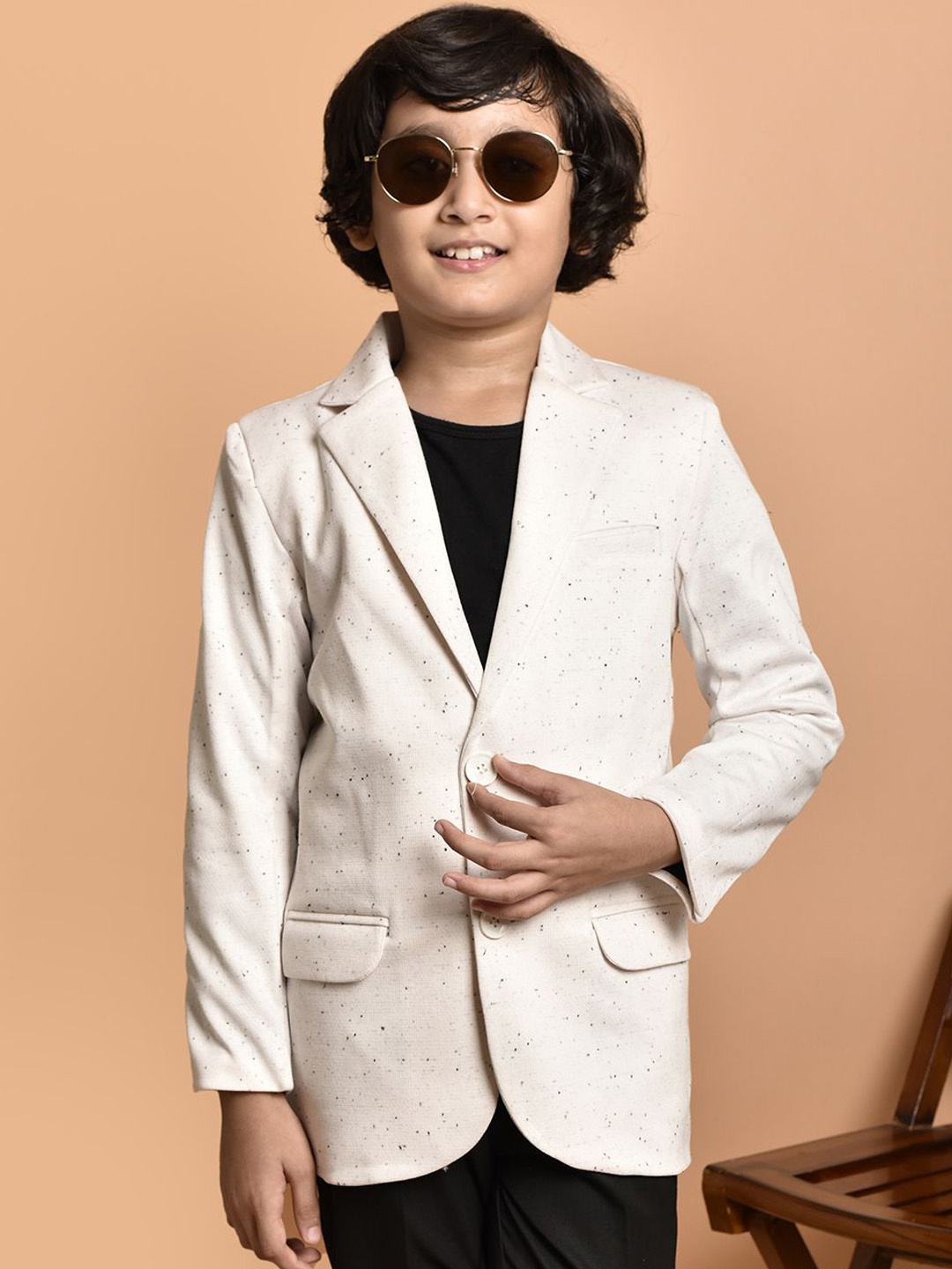 

PRINTINDIA Boys Slim-Fit Notched Lapel Single-Breasted Blazer, Off white