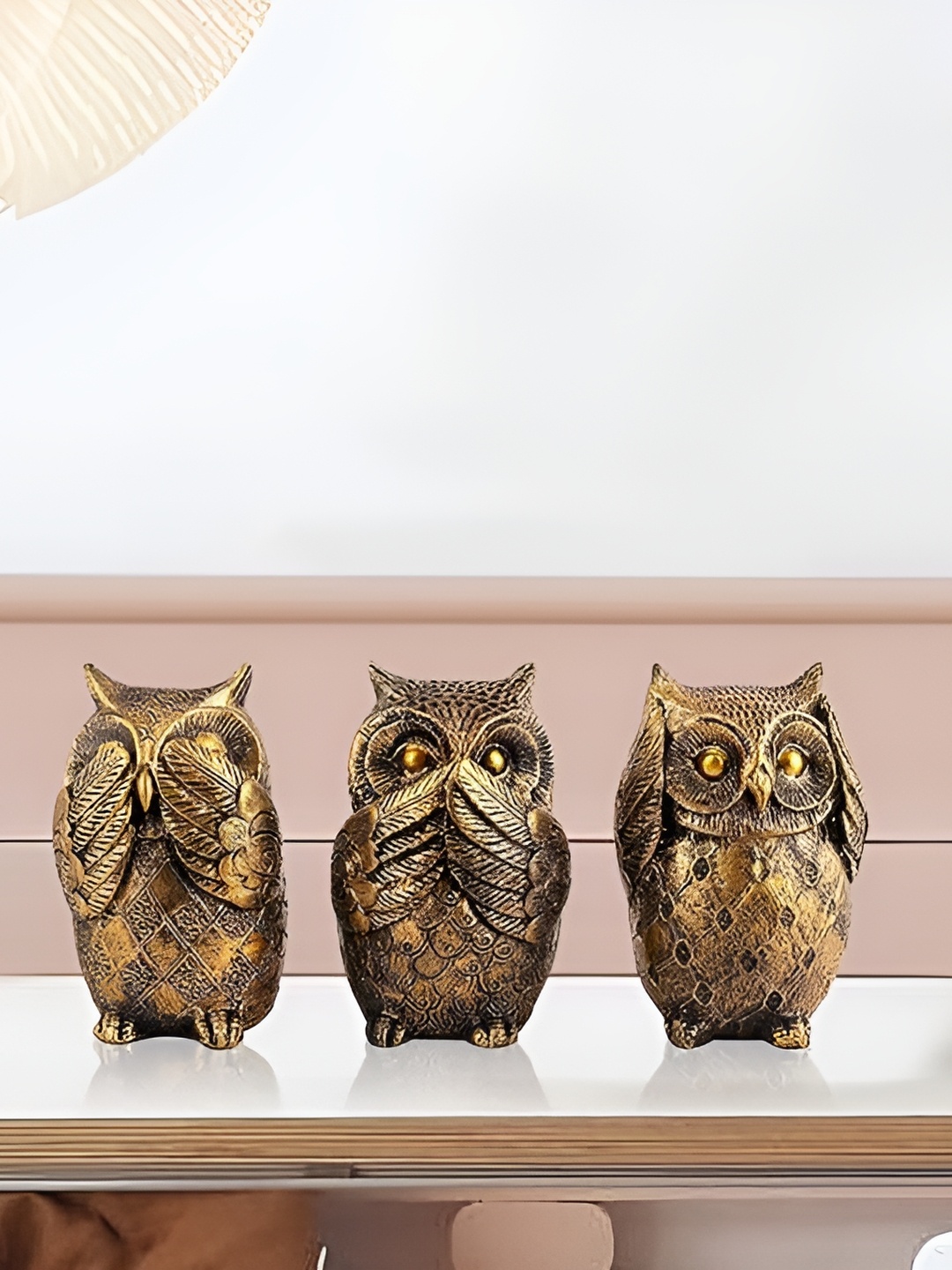 

Zart Gold-Toned 3 Pieces Owl Family Showpiece