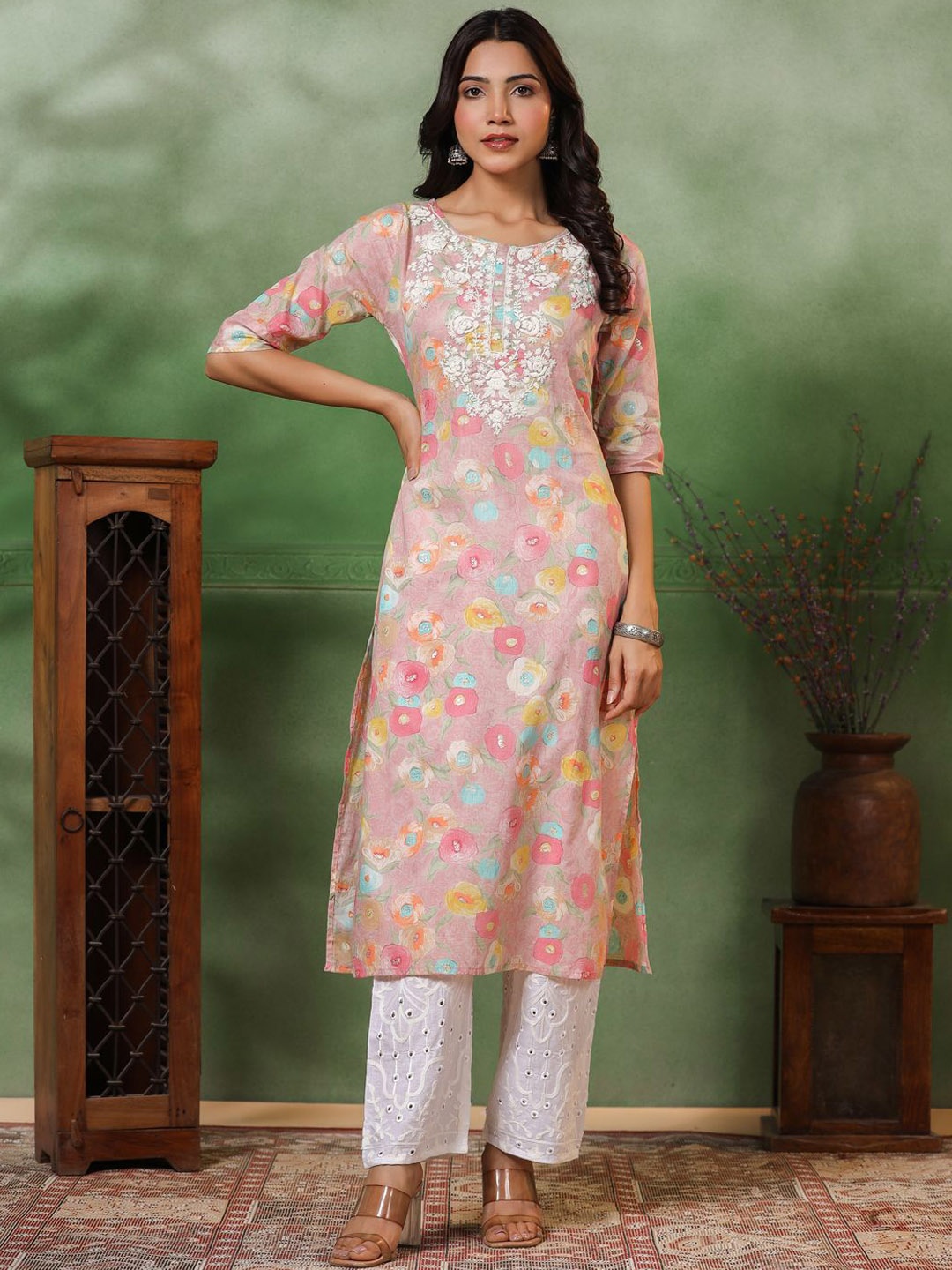 

FASHOR Floral Embroidered Thread Work Cotton Straight Kurta, Peach