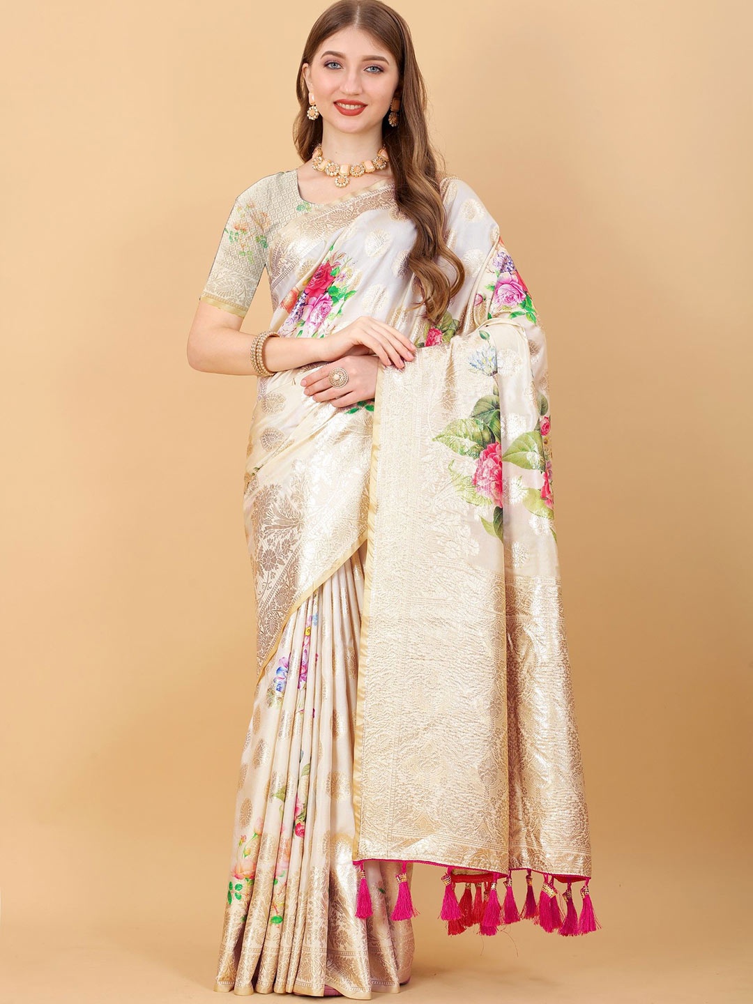 

Anaita Floral Woven Design Zari Saree, Cream
