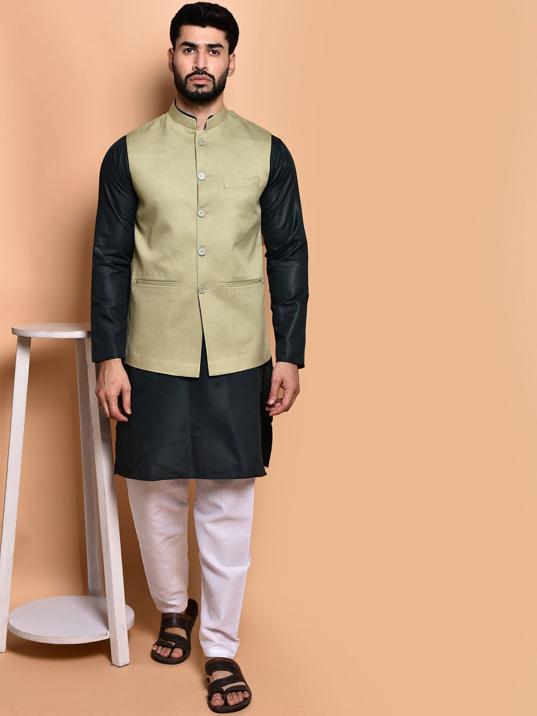 

PRINTINDIA Mandarin Collar Pure Cotton Straight Kurta with Trousers, Green