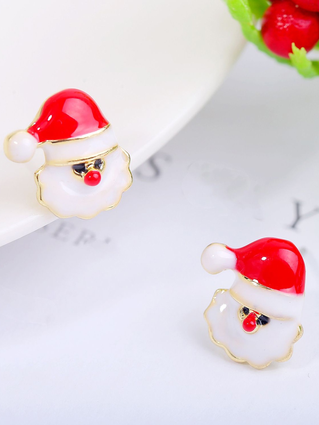 

StyleCast x Revolte Gold Plated Contemporary Studs