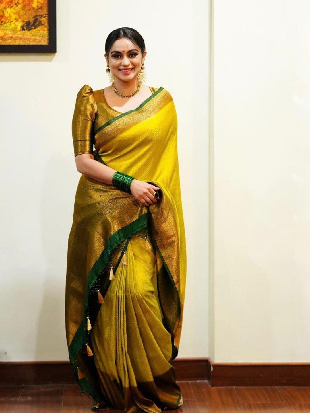 

Fashion Booms Woven Design Zari Pure Silk Banarasi Saree, Yellow